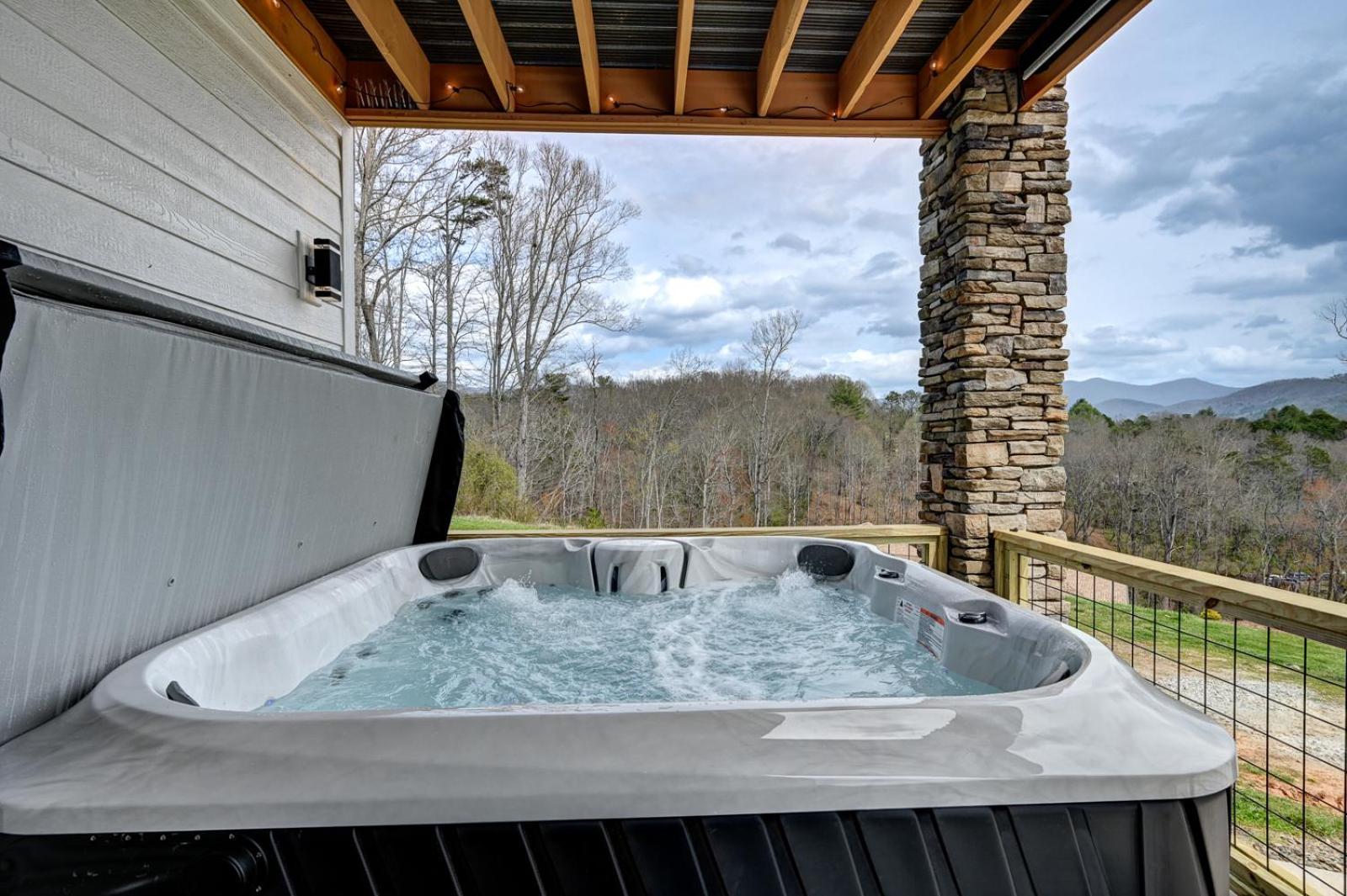 Mon Tresor, Modern Mountain Views With Deck Βίλα Weaverville Εξωτερικό φωτογραφία