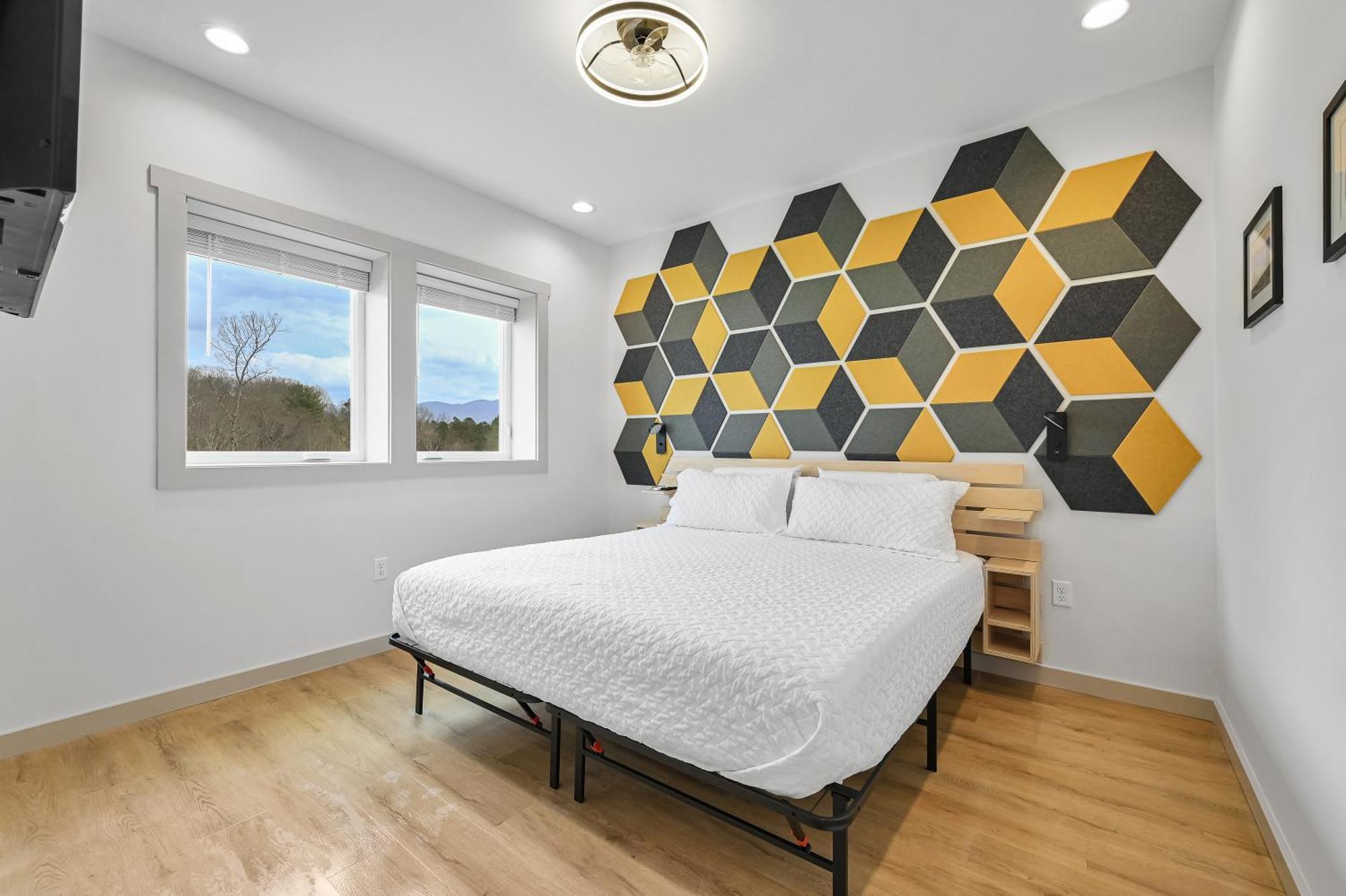 Mon Tresor, Modern Mountain Views With Deck Βίλα Weaverville Εξωτερικό φωτογραφία